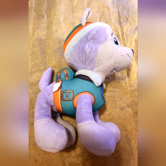 Paw Patrol Everest Stuffed Toy 2015 - Picture 2 of 8